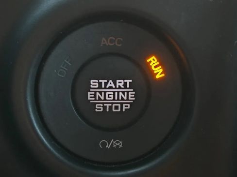 Used 2021 Jeep Gladiator Overland w/ Trailer Tow Package image 19