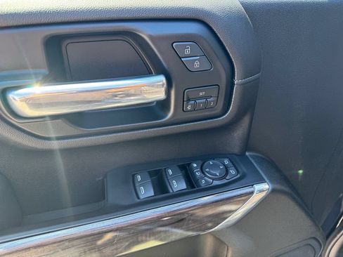 Used 2020 Chevrolet Silverado 2500 LTZ w/ LTZ Plus Package AWD/4WD image 11
