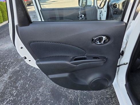 Used 2016 Nissan Versa Note SV image 21