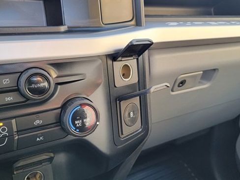 Used 2024 Ford F250 XL w/ XL Chrome Package image 36