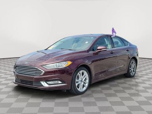 Used 2017 Ford Fusion SE w/ Equipment Group 201A AWD/4WD image 3