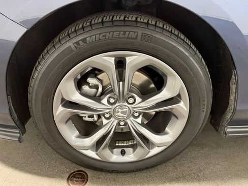 Used 2023 Honda Accord EX image 28