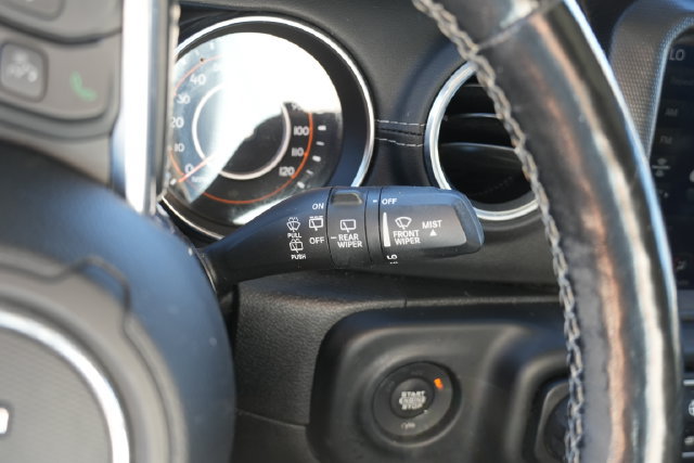 Used 2021 Jeep Wrangler Unlimited Sahara AWD/4WD image 28