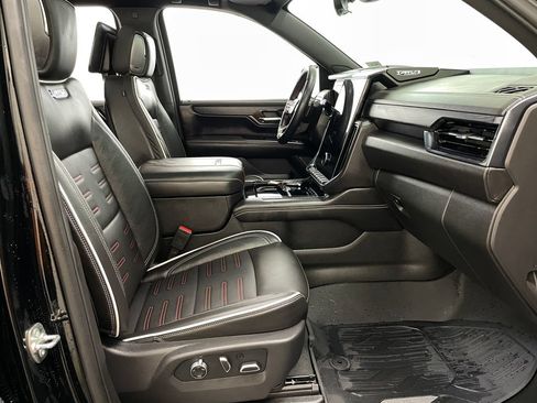 Used 2026 GMC Yukon XL AT4 Ultimate w/ LPO, Floor Liner Package AWD/4WD image 46
