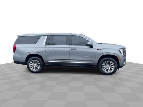 New 2026 GMC Yukon XL Denali AWD/4WD image 9