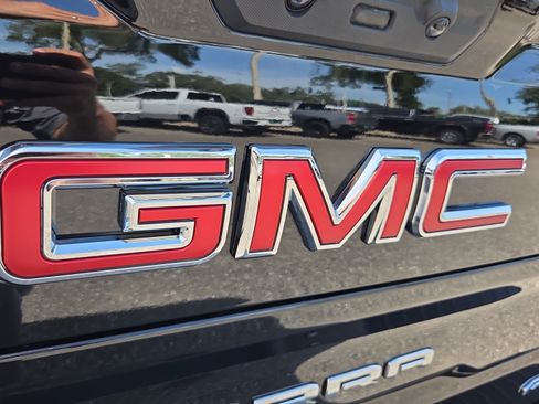 Certified 2026 GMC Sierra 1500 AT4 w/ AT4 Premium Package AWD/4WD image 15