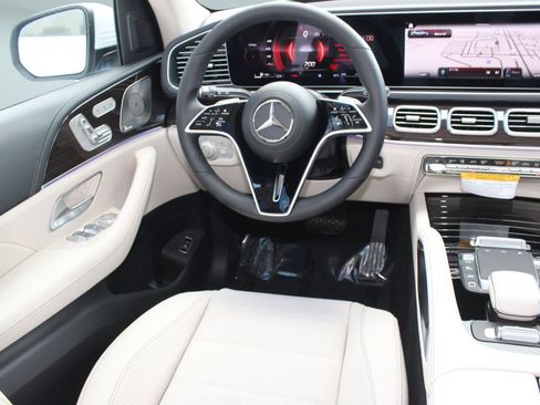New 2026 Mercedes-Benz GLE 450 4MATIC image 38