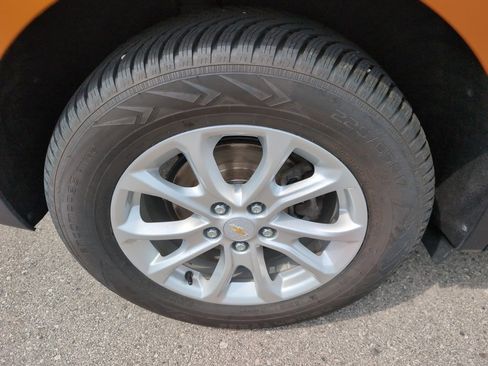 Used 2018 Chevrolet Equinox LT image 9