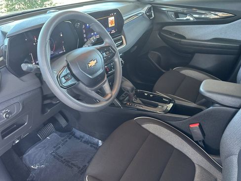 Used 2026 Chevrolet TrailBlazer LT FWD image 5