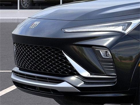 New 2026 Buick Envista Avenir image 13