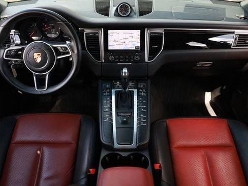 Used 2017 Porsche Macan AWD/4WD image 24