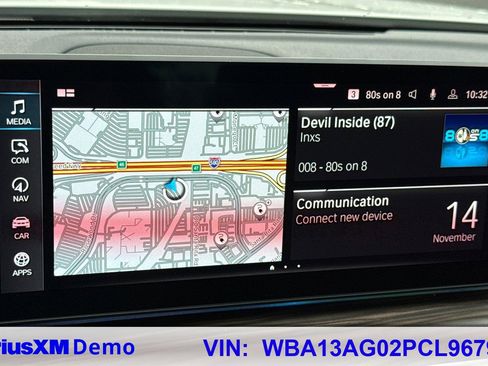 Certified 2023 BMW 530e w/ Premium Package image 39