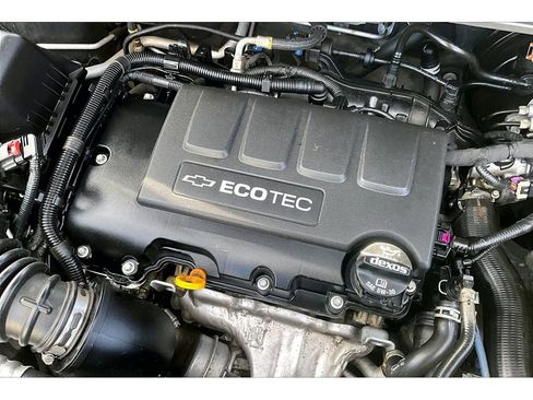 Used 2018 Chevrolet Sonic LT w/ True North Edition FWD image 35