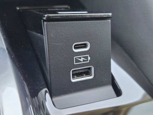 Used 2026 Acura MDX w/ Technology Package image 27