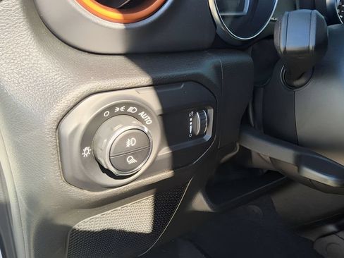 Used 2023 Jeep Gladiator Mojave w/ LED Lighting Group AWD/4WD image 20