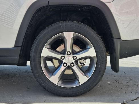 New 2026 Jeep Grand Cherokee Limited AWD/4WD image 25