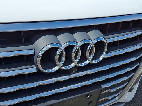 Used 2018 Audi Q7 3.0T Premium Plus w/ Premium Plus Package AWD/4WD image 10