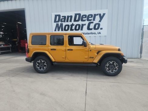 New 2026 Jeep Wrangler Unlimited Sahara AWD/4WD image 7