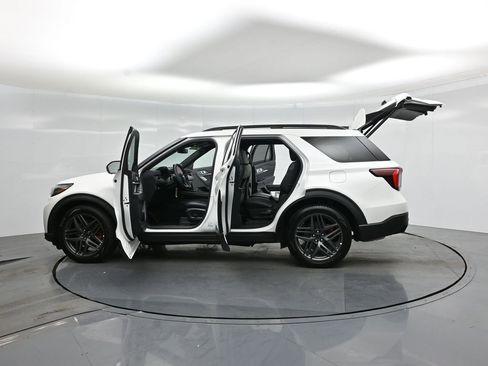 New 2026 Ford Explorer ST w/ Sun And Sound Package image 37