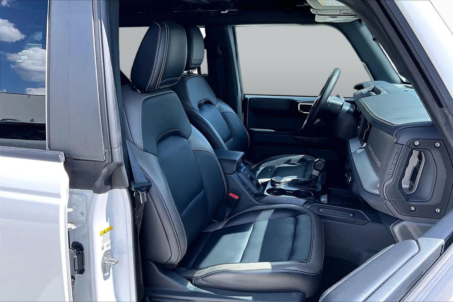 Used 2025 Ford Bronco Outer Banks AWD/4WD image 9