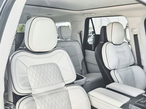 Used 2023 Lincoln Navigator Black Label AWD/4WD image 39