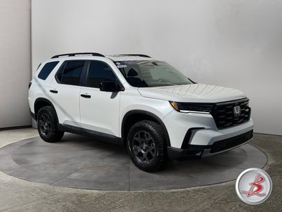 Used 2025 Honda Pilot TrailSport