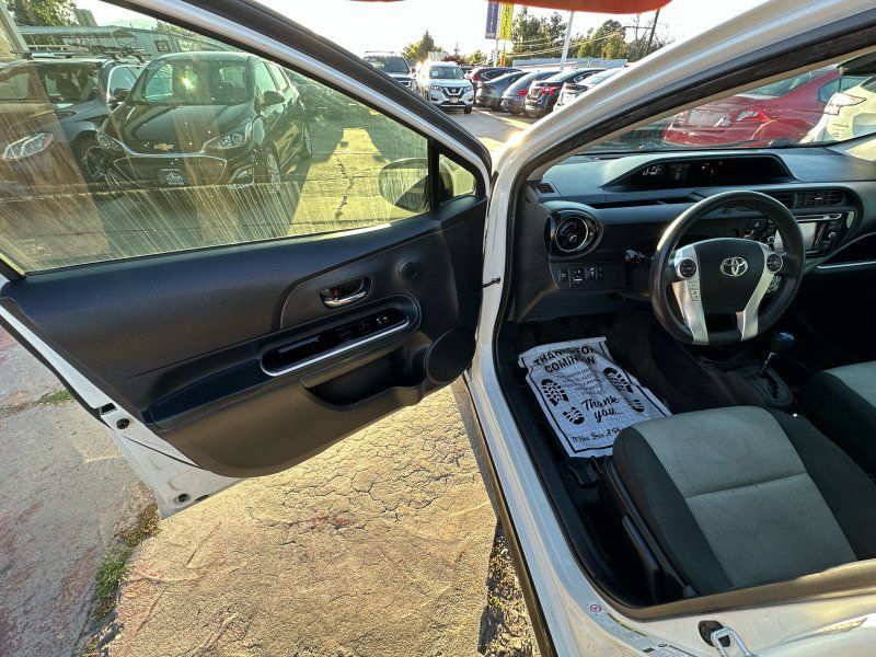 Used 2017 Toyota Prius C Two FWD image 12
