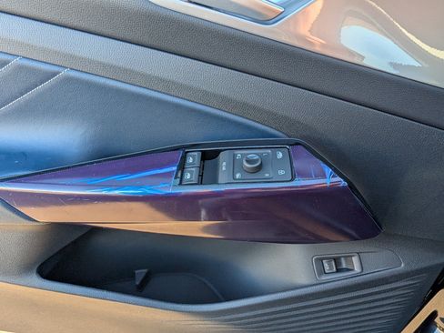 New 2025 Volkswagen ID.4 Pro S Plus image 9