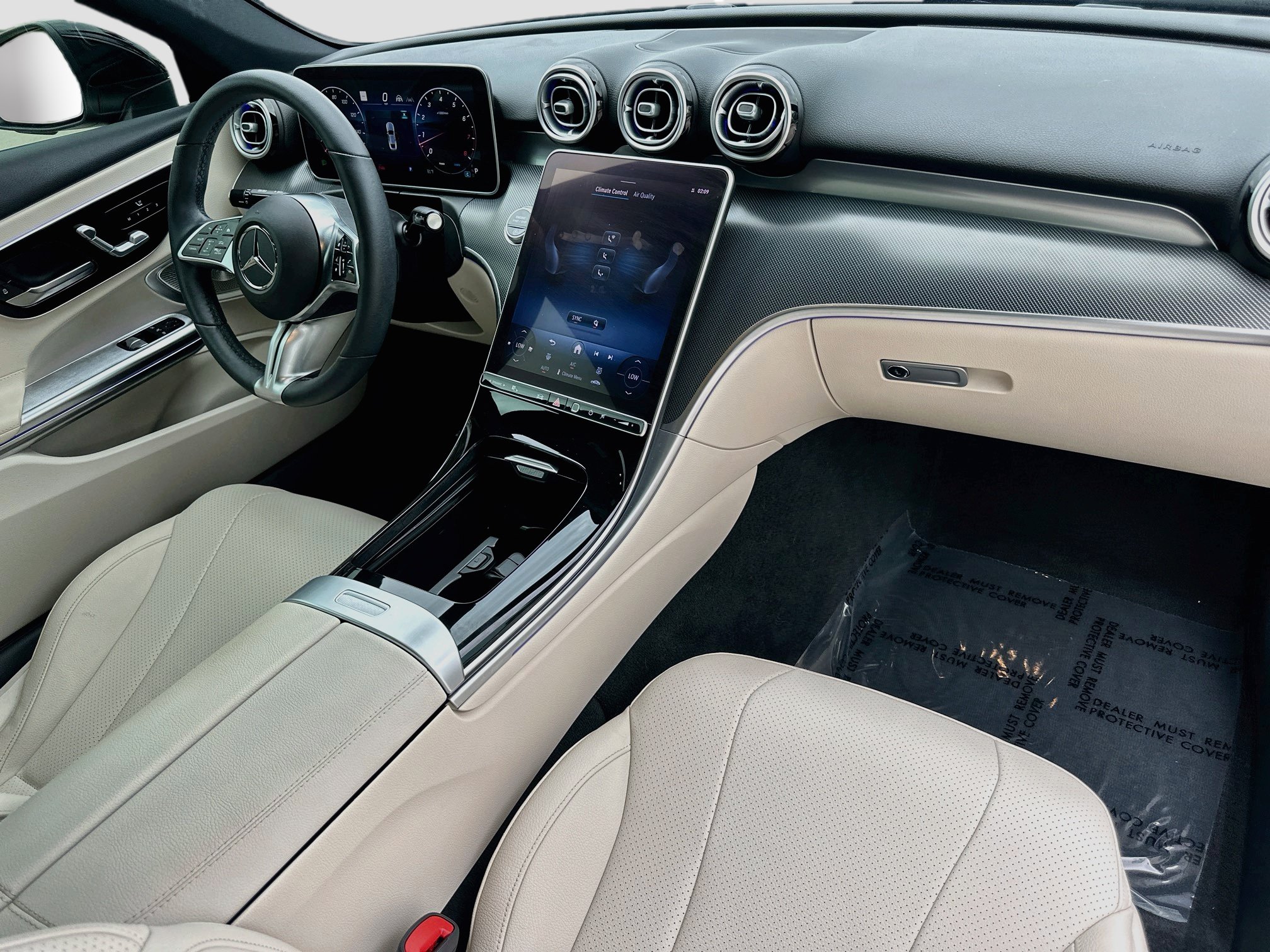 Used 2024 Mercedes-Benz CLE 300 4MATIC Coupe image 29