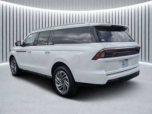 New 2026 Lincoln Navigator L Reserve image 5