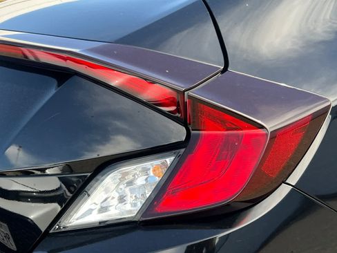 Used 2018 Honda Civic EX-L image 18