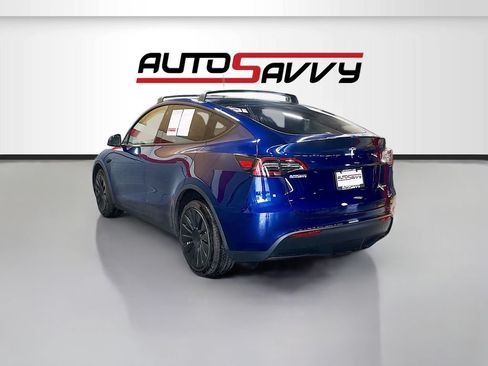 Used 2023 Tesla Model Y Long Range AWD/4WD image 5