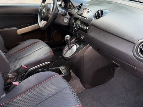 Used 2011 MAZDA MAZDA2 Touring FWD image 39