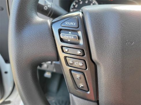 Used 2022 Nissan Frontier SV w/ Technology Package image 22