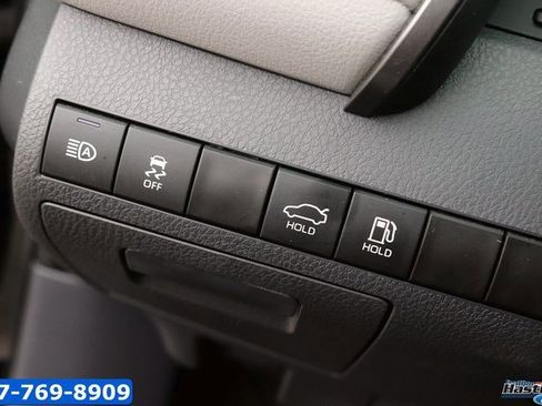 Used 2024 Toyota Camry SE w/ Convenience Package image 24