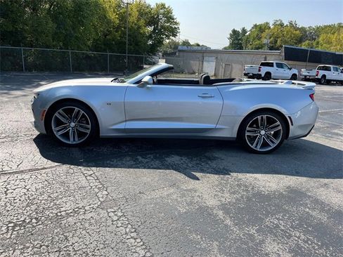 Used 2018 Chevrolet Camaro LT w/ RS Package image 7