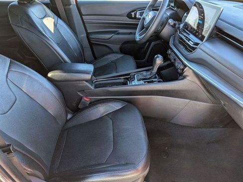 Used 2023 Jeep Compass Limited image 29