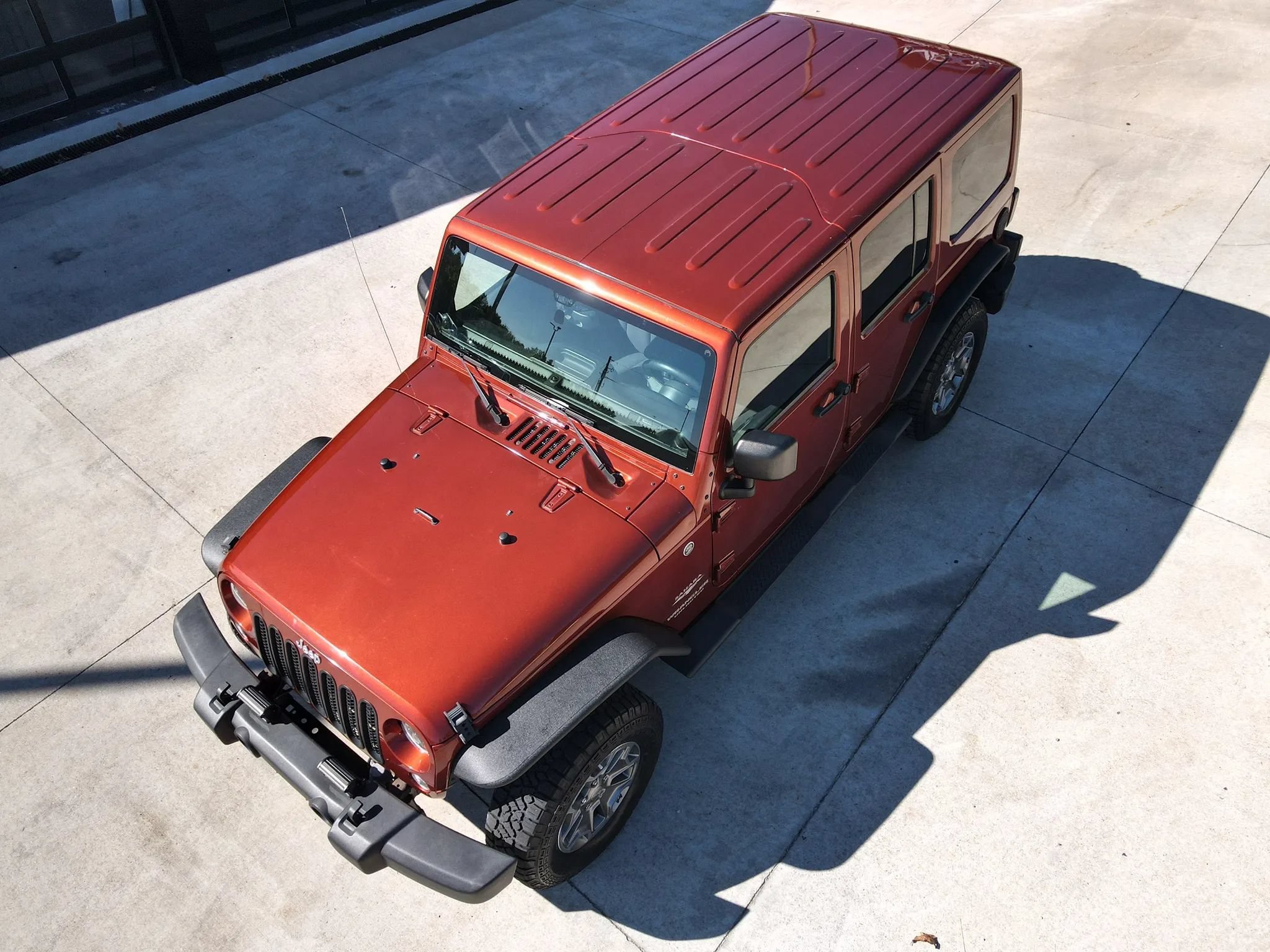 Used 2014 Jeep Wrangler Unlimited Sahara w/ Connectivity Group AWD/4WD image 50