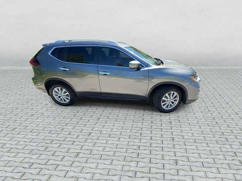 Used 2019 Nissan Rogue S w/ Special Edition Package AWD/4WD image 9