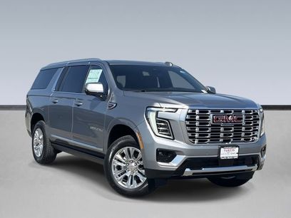 New 2026 GMC Yukon XL Denali w/ Sun & Power Step Package