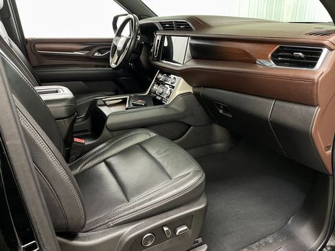 Used 2021 GMC Yukon Denali w/ Denali Ultimate Package image 43
