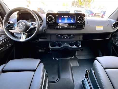New 2026 Mercedes-Benz Sprinter 2500 image 5
