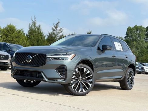 New 2026 Volvo XC60 B5 Ultra w/ Protection Package Premier AWD/4WD image 2