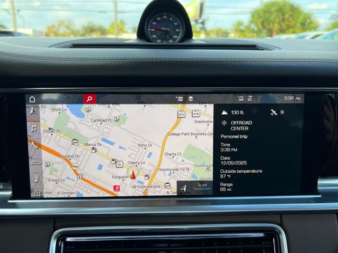 Used 2018 Porsche Panamera 4S image 46