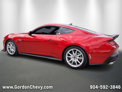 Used 2024 Ford Mustang GT Premium image 3