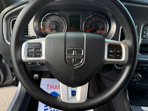 Used 2014 Dodge Charger SE image 19