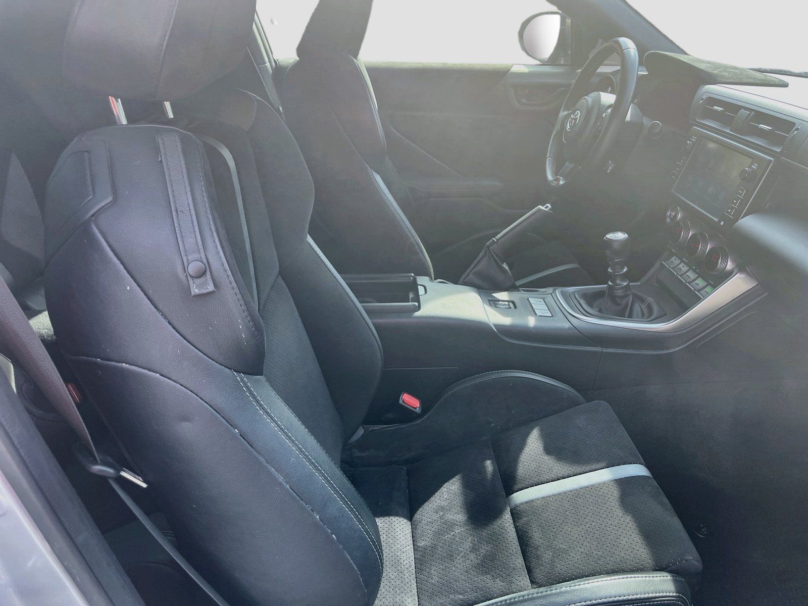 Used 2024 Toyota GR86 Premium RWD image 27