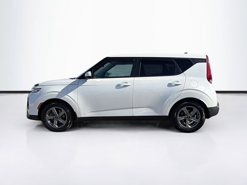 Used 2021 Kia Soul LX image 6