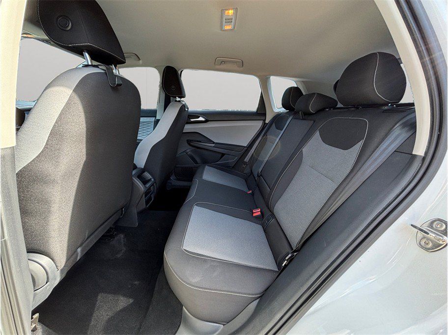 Used 2022 Volkswagen Taos S w/ IQ Drive S Package FWD image 29