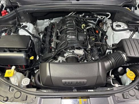 Used 2024 Dodge Durango R/T w/ Blacktop Package AWD/4WD image 11